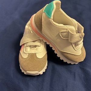 Retro Velcro Tennis Shoes